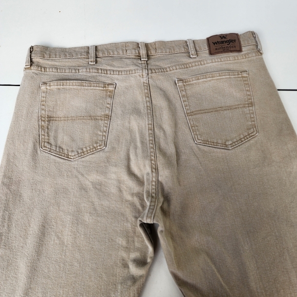 Wrangler Tan Khaki Jeans Mens 42x32 Straight Leg ZM200KH Stretch Denim Pants M - Picture 9 of 10